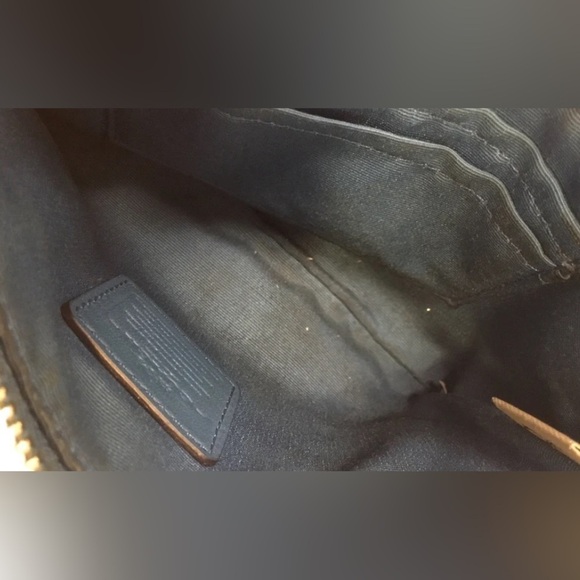 RARE Coach Blue Fur Accent Wallet Clutch Wristlet Coin Purse Bag - Picture 3 of 3